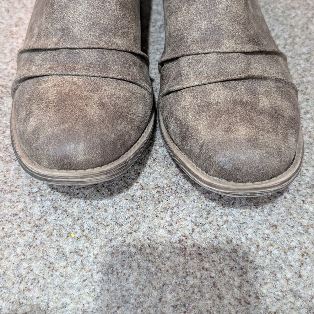 Very G Booties - Picture 7 of 9